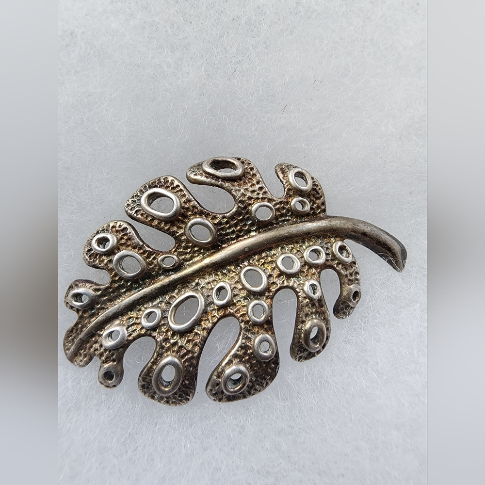Brooch